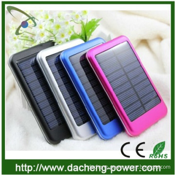 Hotly wholesale portable solar charger for mobile phone 5000mAH